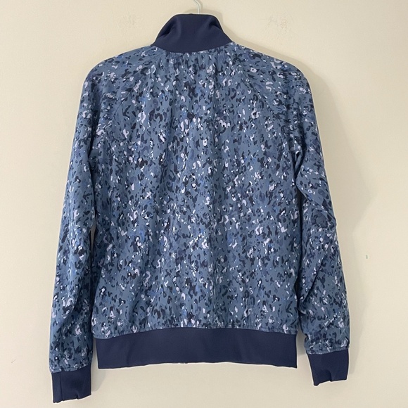Athleta Brooklyn Bomber Jacket II Navy Blue Camo Full Zip Lined Stretch size XS - Picture 3 of 11